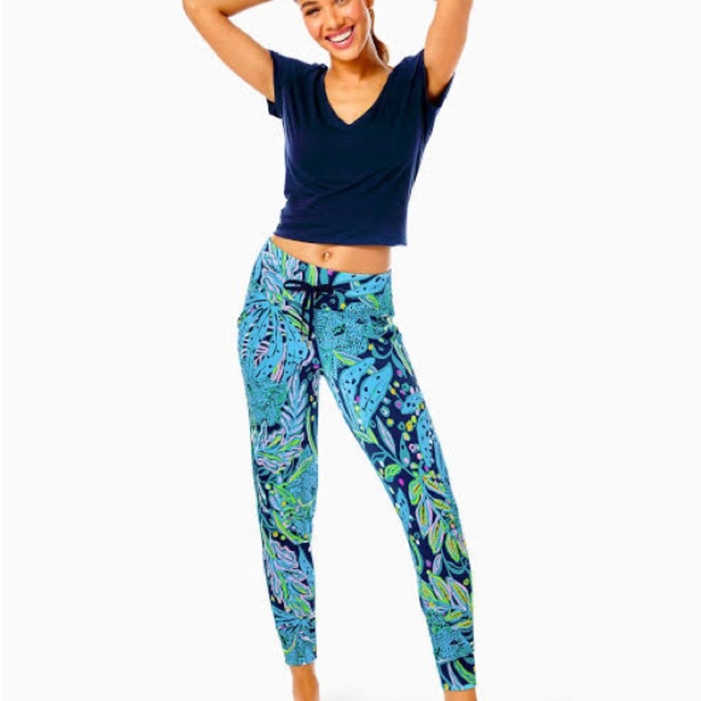 Lilly Pulitzer Luxletic Jogger size XL